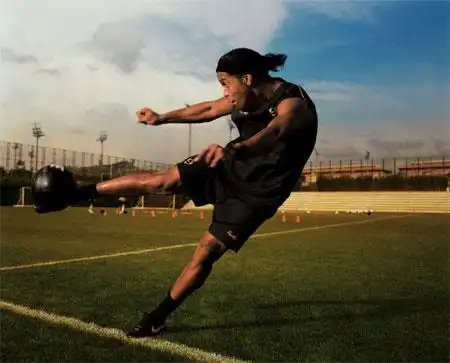 竞争激烈的 竞争激烈的