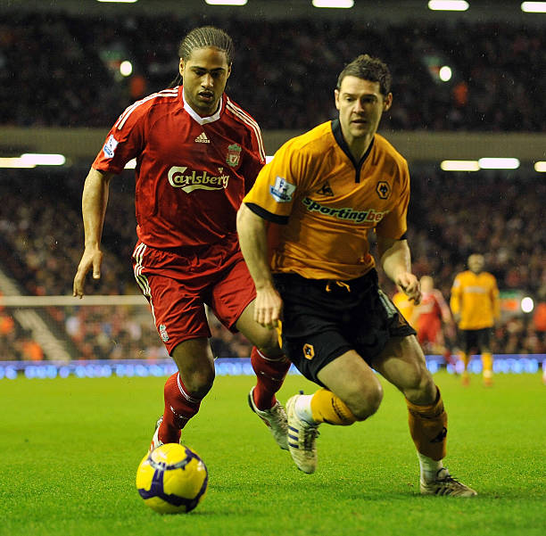 非常接近的 非常接近的