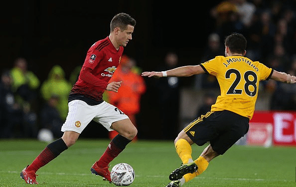 由在关键时 由在关键时